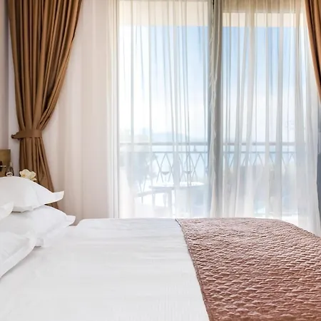 Antonija Hotel Drvenik (Split-Dalmatia)