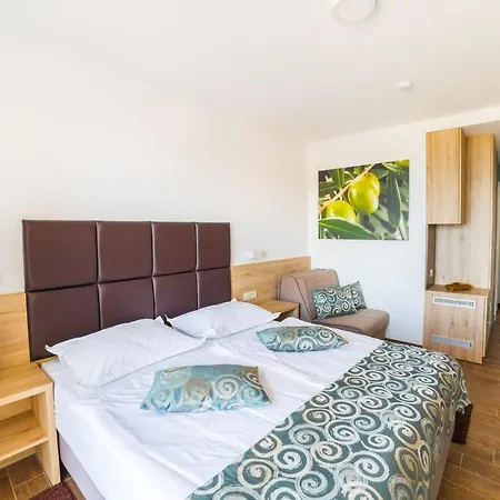 Antonija Hotel Drvenik (Split-Dalmatia)