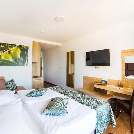 Hotell Antonija Drvenik (Split-Dalmatia)