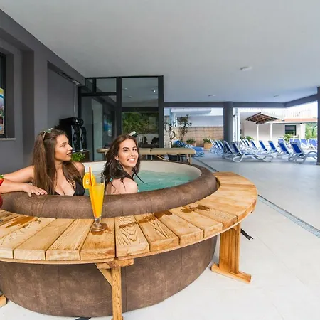 Antonija Hotel Drvenik (Split-Dalmatia)